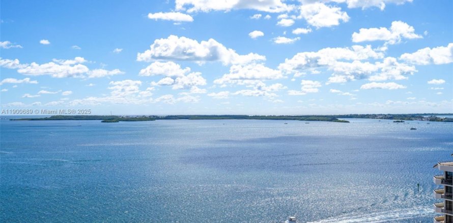 Condo in Miami, Florida, 1 bedroom № 1951511