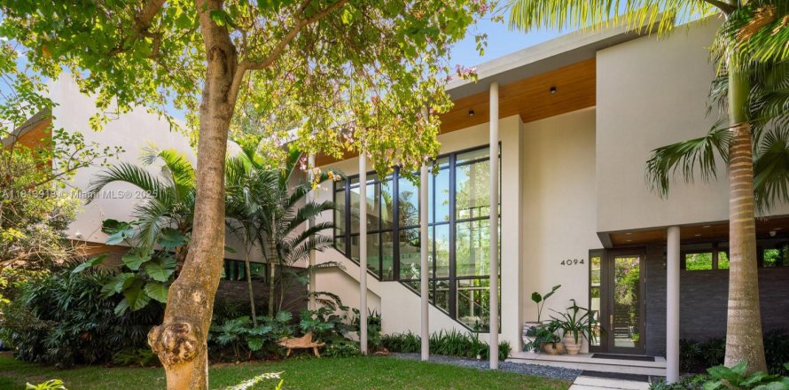 Villa ou maison à Miami, Floride 6 chambres, 467.39 m2 № 1762811