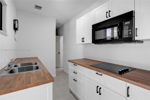 Купить виллу или дом в Майами, Флорида 4 спальни, 250.65м2, № 1889804 - фото 20