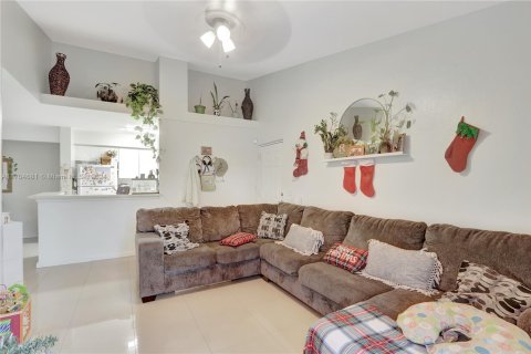 Condominio en venta en Homestead, Florida, 3 dormitorios, 104.61 m2 № 1730496 - foto 2