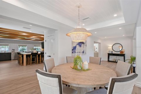House in Sarasota, Florida 3 bedrooms, 276.29 sq.m. № 1636723 - photo 17
