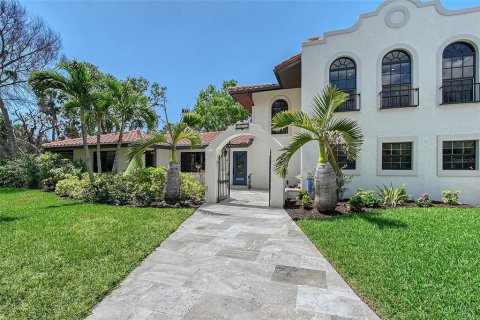 House in Sarasota, Florida 3 bedrooms, 276.29 sq.m. № 1636723 - photo 4