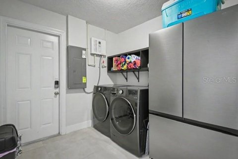 Casa en venta en Sarasota, Florida, 3 dormitorios, 152.08 m2 № 2386762 - foto 17