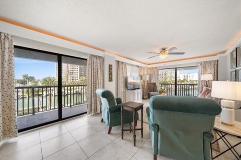 Copropriété à vendre à Clearwater, Floride: 2 chambres, 142.14 m2 № 2375454 - photo 8