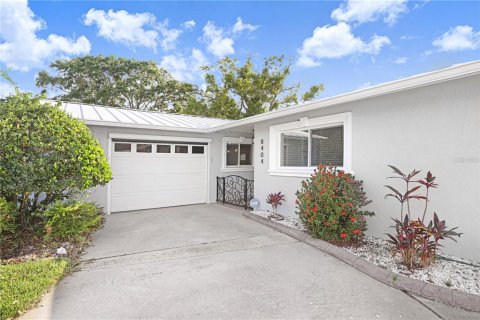 Villa ou maison à vendre à Tampa, Floride: 3 chambres, 150.41 m2 № 2107282 - photo 2