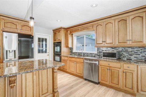 Villa ou maison à vendre à Tampa, Floride: 3 chambres, 150.41 m2 № 2107282 - photo 13