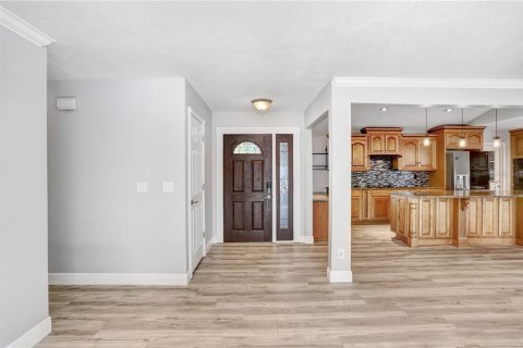 Villa ou maison à vendre à Tampa, Floride: 3 chambres, 150.41 m2 № 2107282 - photo 5