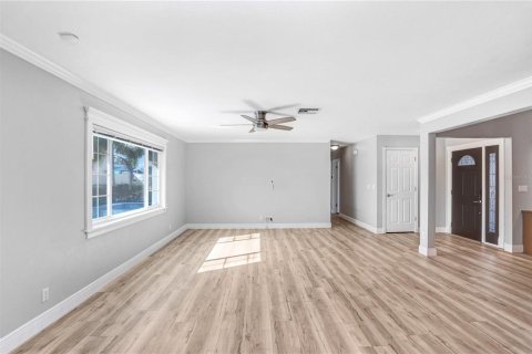 Villa ou maison à vendre à Tampa, Floride: 3 chambres, 150.41 m2 № 2107282 - photo 11