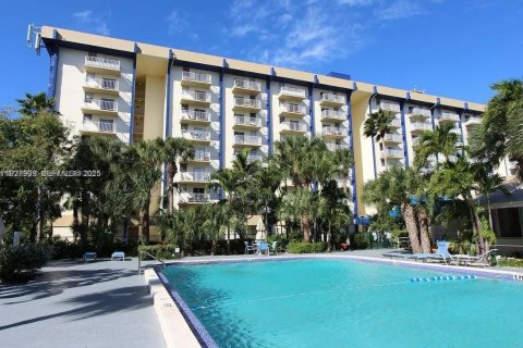 Снять в аренду квартиру в Майами, Флорида 1 спальня, 56.21м2, № 1988150 - фото 10