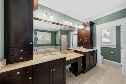 Купить виллу или дом в Тампа, Флорида 12 комнат, 518.58м2, № 1885211 - фото 22