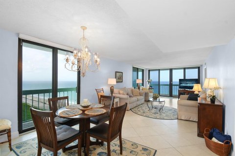 Condo in Jensen Beach, Florida, 2 bedrooms  № 2172560 - photo 5