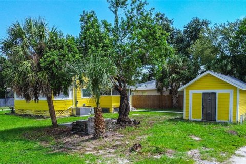 House in Saint Petersburg, Florida 3 bedrooms, 112.6 sq.m. № 1904072 - photo 30