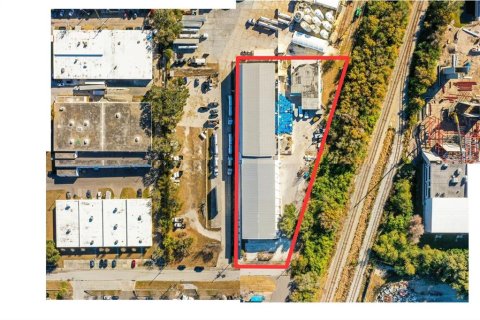 Immobilier commercial à vendre à Clearwater, Floride: 994.05 m2 № 2415555 - photo 2