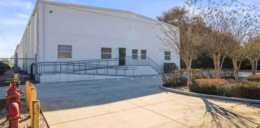 Immobilier commercial à Clearwater, Floride 994.05 m2 № 2415555