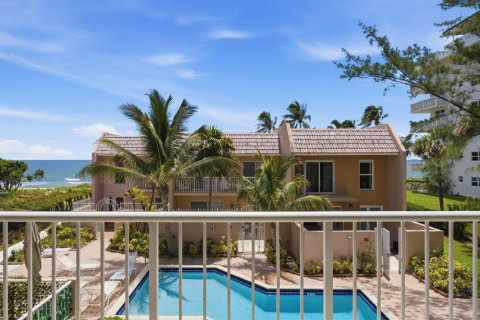 Townhouse in Hillsboro Beach, Florida 4 bedrooms, 263.84 sq.m. № 2392320 - photo 4
