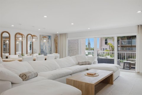 Townhouse in Hillsboro Beach, Florida 4 bedrooms, 263.84 sq.m. № 2392320 - photo 9