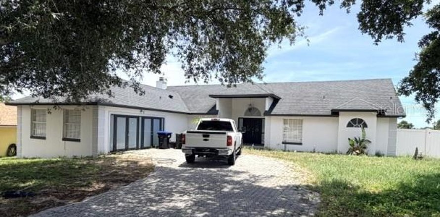 House in Orlando, Florida 4 bedrooms, 233.65 sq.m. № 2107839