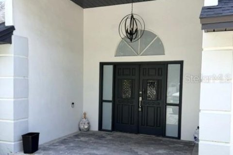 House in Orlando, Florida 4 bedrooms, 233.65 sq.m. № 2107839 - photo 2