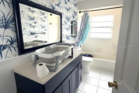 House in Orlando, Florida 4 bedrooms, 233.65 sq.m. № 2107839 - photo 7