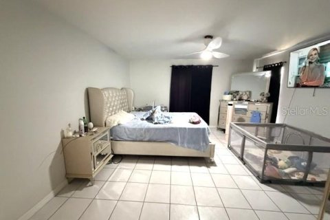 House in Orlando, Florida 4 bedrooms, 233.65 sq.m. № 2107839 - photo 9