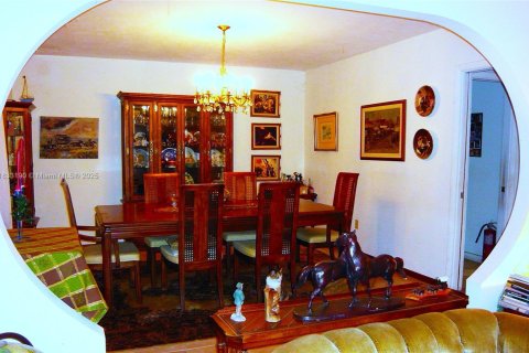 Купить виллу или дом в Пальметто-Бей, Флорида 4 спальни, 263.29м2, № 1957355 - фото 7