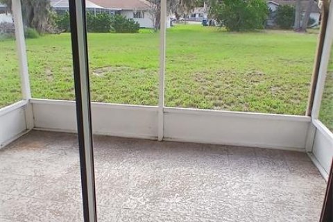 Apartamento en alquiler en Spring Hill, Florida, 3 dormitorios, 130.06 m2 № 2280166 - foto 2