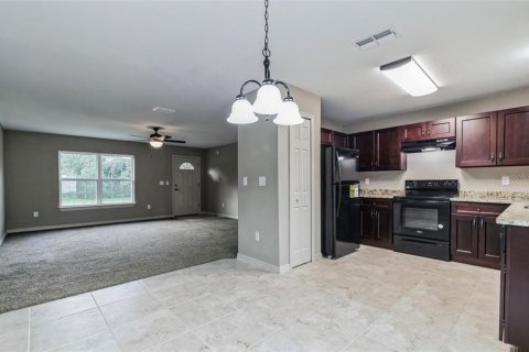 House in Ocala, Florida 3 bedrooms, 123.65 sq.m. № 2236638 - photo 7