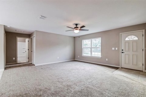 House in Ocala, Florida 3 bedrooms, 123.65 sq.m. № 2236638 - photo 3
