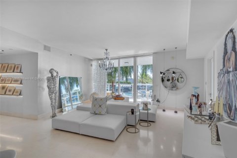 Condo in Miami Beach, Florida, 3 bedrooms  № 1967523 - photo 4