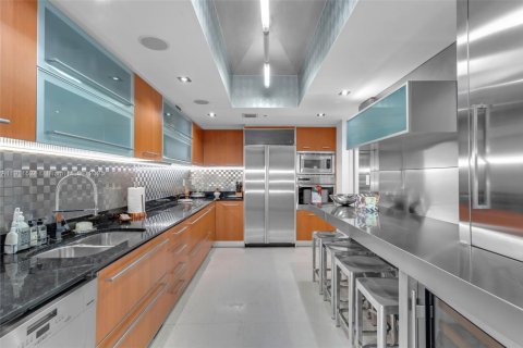 Condo in Miami Beach, Florida, 3 bedrooms  № 1967523 - photo 12