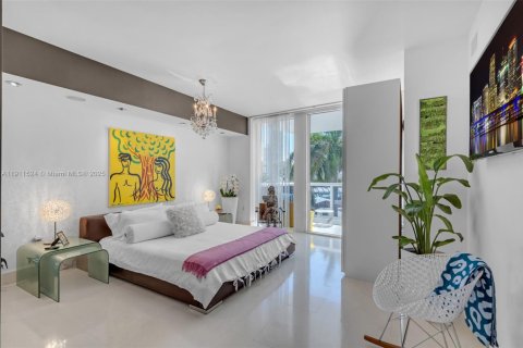 Condo in Miami Beach, Florida, 3 bedrooms  № 1967523 - photo 14