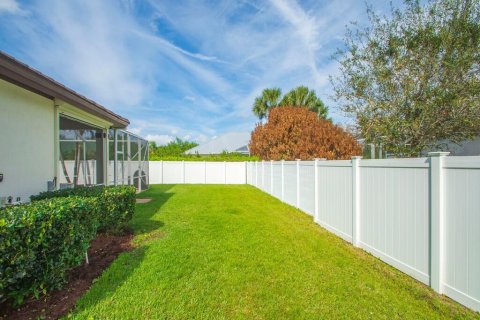 House in Vero Beach, Florida 3 bedrooms, 244.24 sq.m. № 2086871 - photo 29
