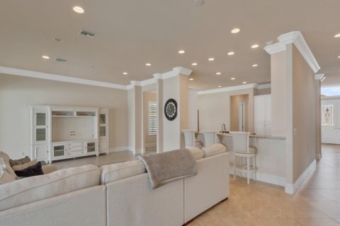 House in Vero Beach, Florida 3 bedrooms, 244.24 sq.m. № 2086871 - photo 10
