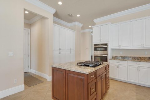 House in Vero Beach, Florida 3 bedrooms, 244.24 sq.m. № 2086871 - photo 6