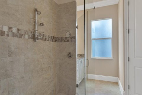 House in Vero Beach, Florida 3 bedrooms, 244.24 sq.m. № 2086871 - photo 18