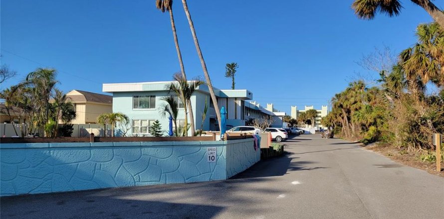 Condo in Englewood, Florida, 1 bedroom № 1536597