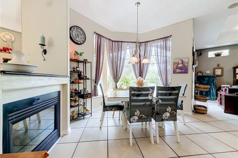 House in Weeki Wachee, Florida 5 bedrooms, 306.21 sq.m. № 2222640 - photo 14