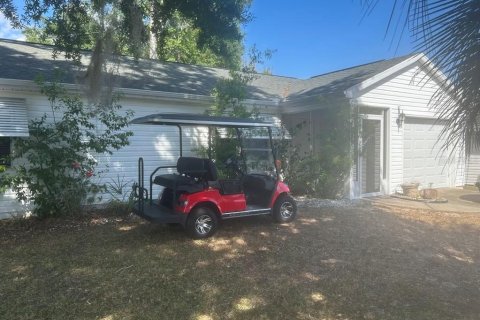 Casa en venta en Lady Lake, Florida, 2 dormitorios, 96.62 m2 № 1677673 - foto 1