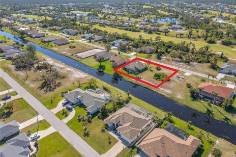House in Rotonda, Florida 3 bedrooms, 202.9 sq.m. № 1913658 - photo 3