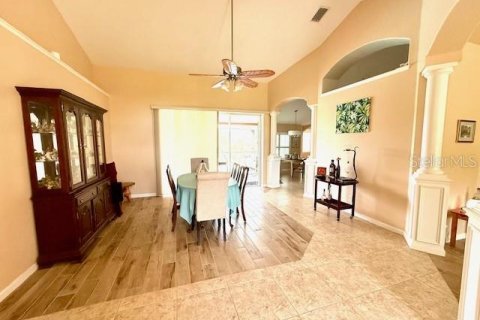 House in Rotonda, Florida 3 bedrooms, 202.9 sq.m. № 1913658 - photo 9
