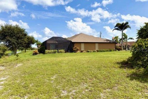 House in Rotonda, Florida 3 bedrooms, 202.9 sq.m. № 1913658 - photo 12