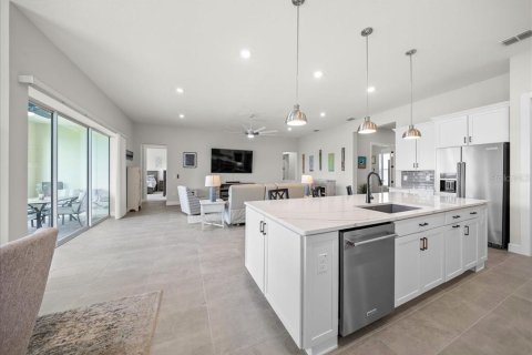 Casa en venta en Ocala, Florida, 3 dormitorios, 234.39 m2 № 2121993 - foto 3