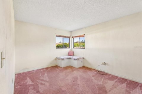 Villa ou maison à vendre à Palm Coast, Floride: 4 chambres, 218.88 m2 № 2419697 - photo 11