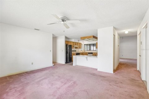 Villa ou maison à vendre à Palm Coast, Floride: 4 chambres, 218.88 m2 № 2419697 - photo 5