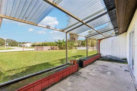 Villa ou maison à vendre à Palm Coast, Floride: 4 chambres, 218.88 m2 № 2419697 - photo 17