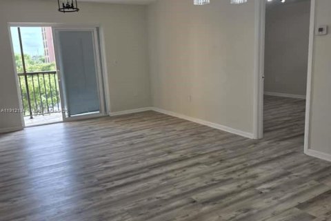 Copropriété à vendre à Miami, Floride: 2 chambres, 73.67 m2 № 2013622 - photo 12