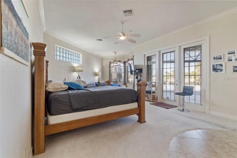 House in Port Charlotte, Florida 3 bedrooms, 396.23 sq.m. № 2330329 - photo 29