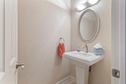 House in Port Charlotte, Florida 3 bedrooms, 396.23 sq.m. № 2330329 - photo 24