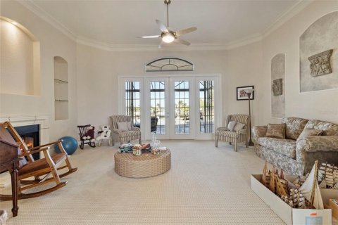 House in Port Charlotte, Florida 3 bedrooms, 396.23 sq.m. № 2330329 - photo 8