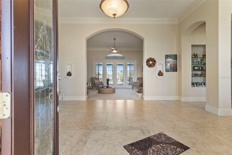 House in Port Charlotte, Florida 3 bedrooms, 396.23 sq.m. № 2330329 - photo 4